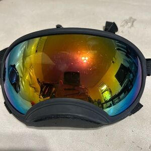 Men's Black and Gold Reflective Ski Goggles